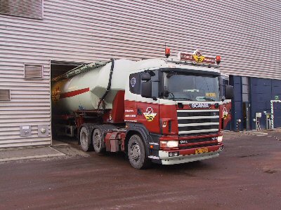 BioCrete - Truck seen from outside at AWS