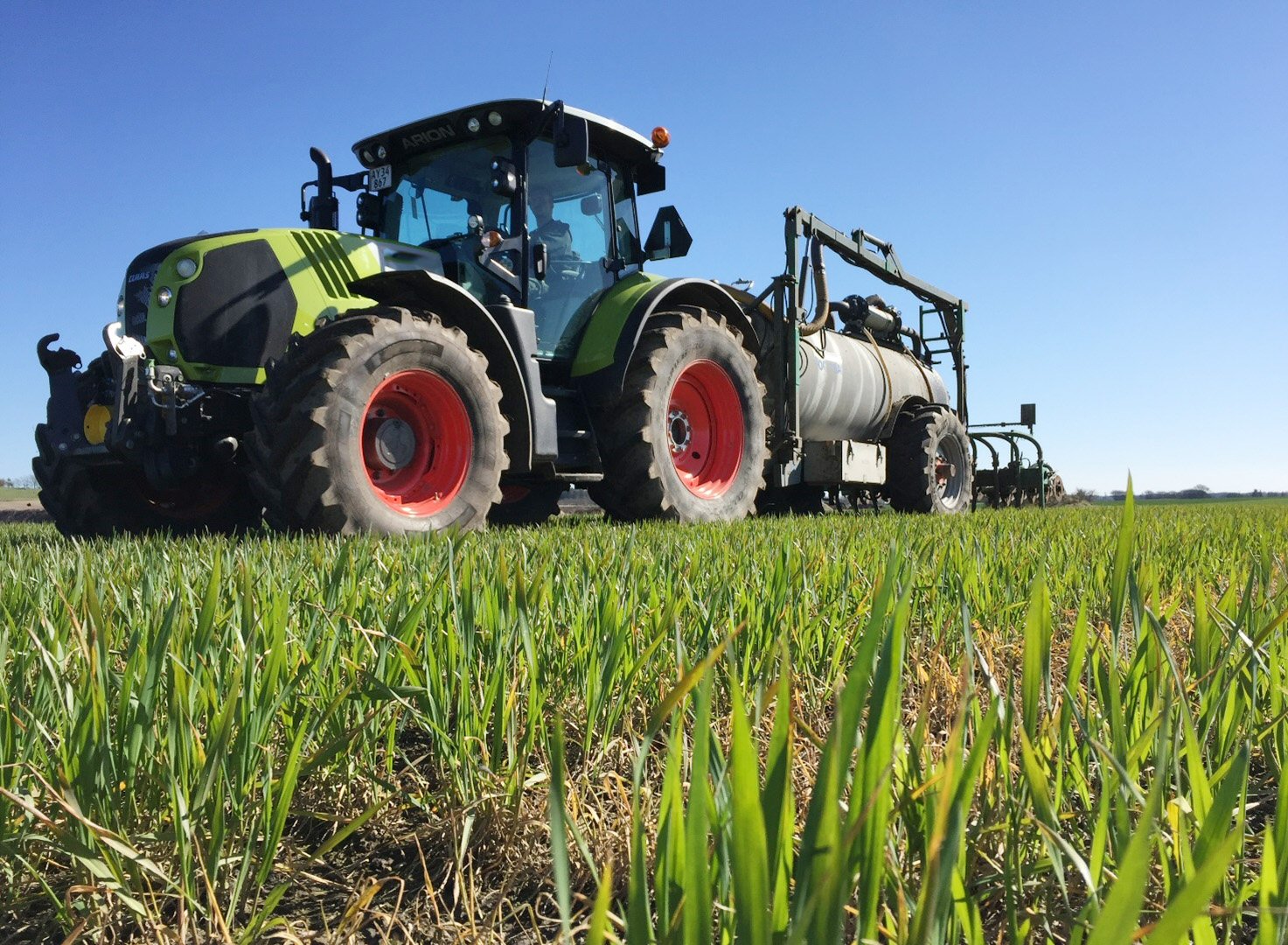 Field trials organic and fertilizer Services Danish Technological Institute