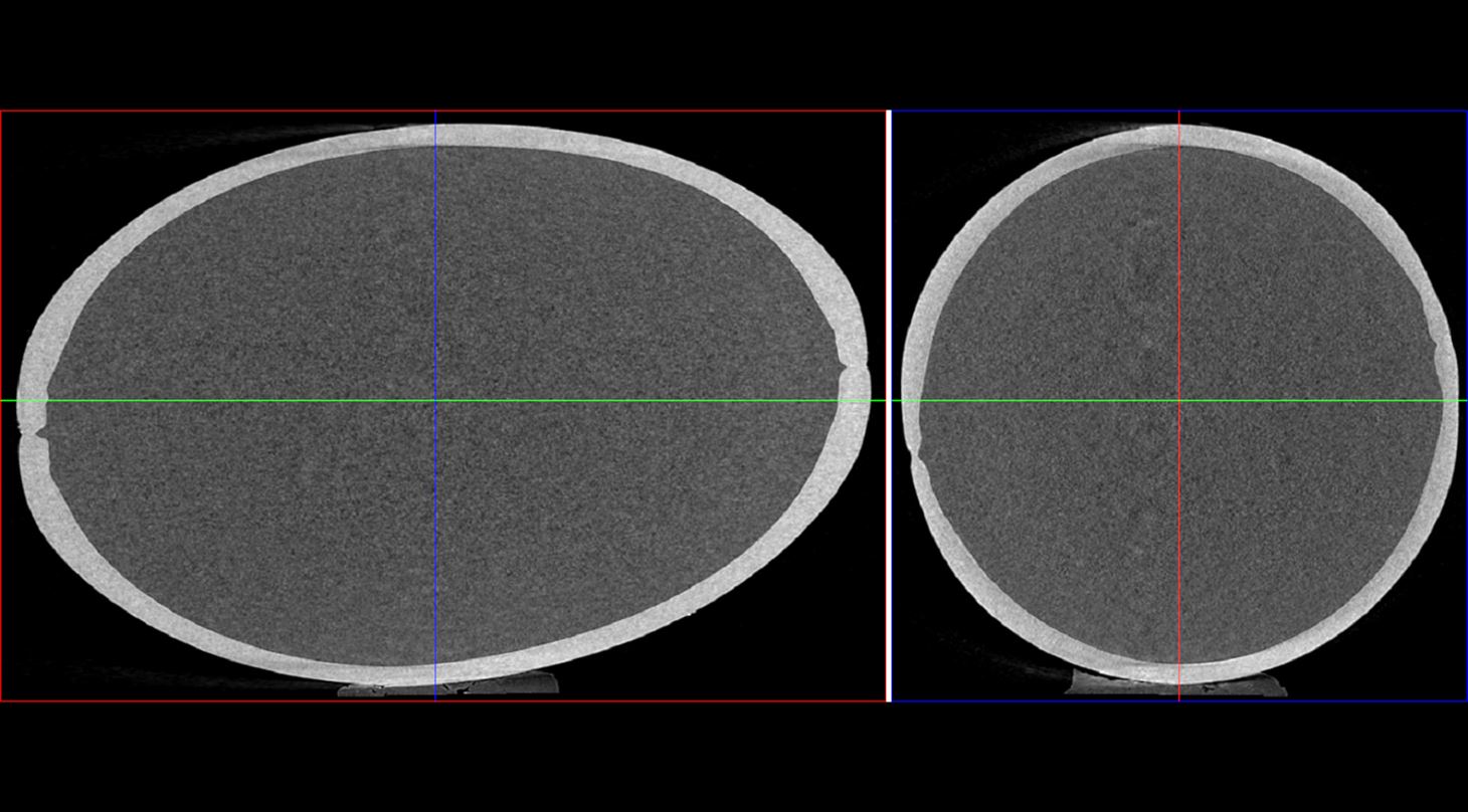 To billeder fra mikro CT scanning der viser et fiskoliepille i tvrsnit