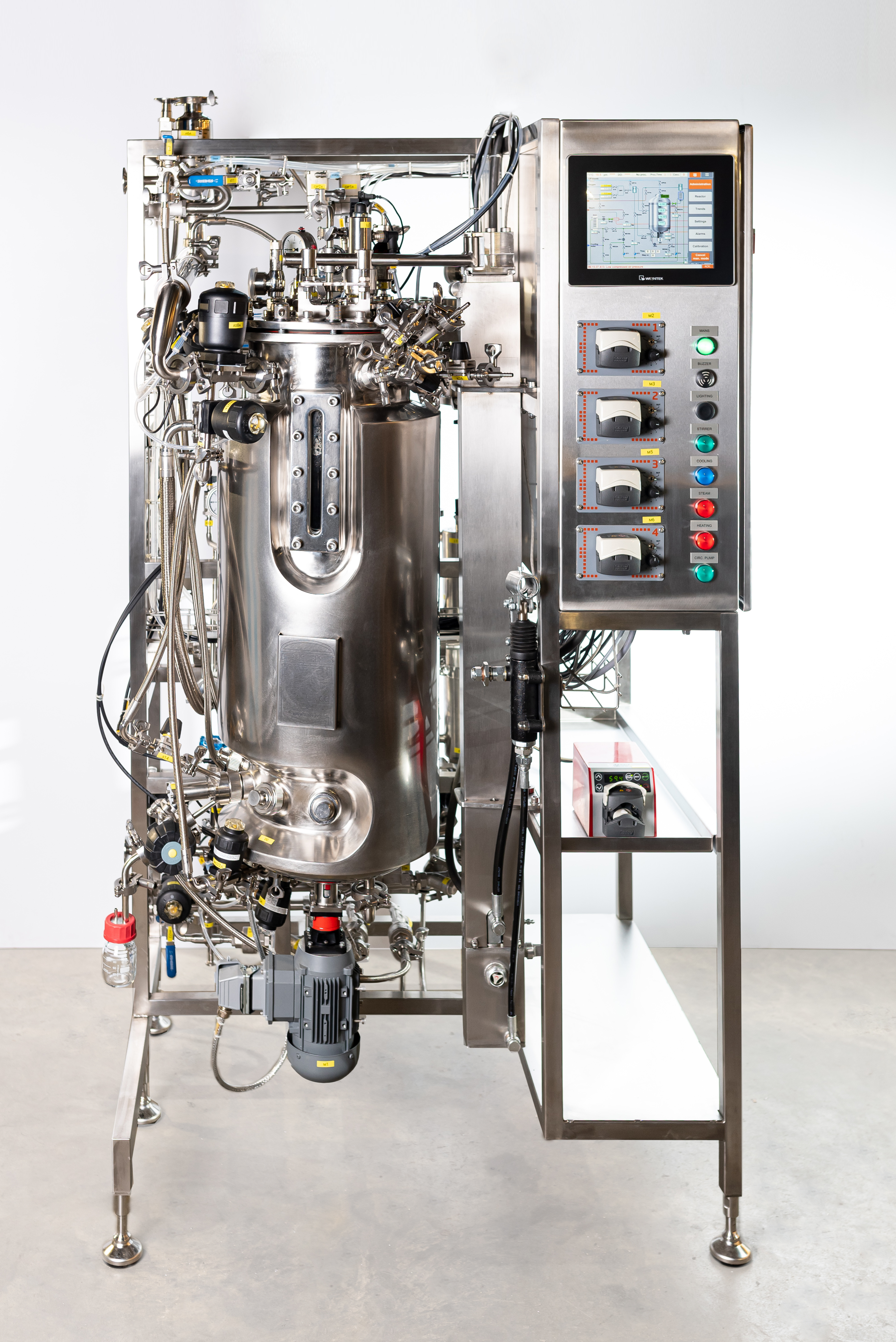 
En fermentor i en biofermenteringsproces er en beholder, der muliggr kontrol og optimering af mikrobielle vkstbetingelser til produktion af biologiske produkter. En biofermenteringsproces er en bioteknologisk proces, hvor mikroorganismer ssom bakteri