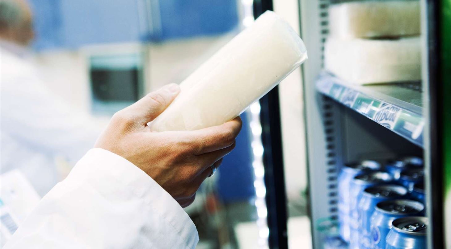 Testing Commercial and Professional Refrigerating Products in lab
