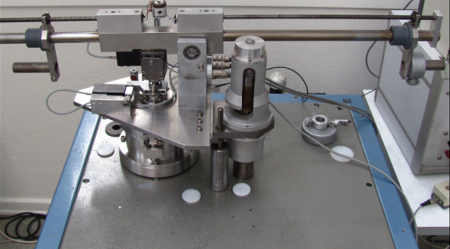 Pin-on-disc wear testing and friction testing - Measure wear, friction ...